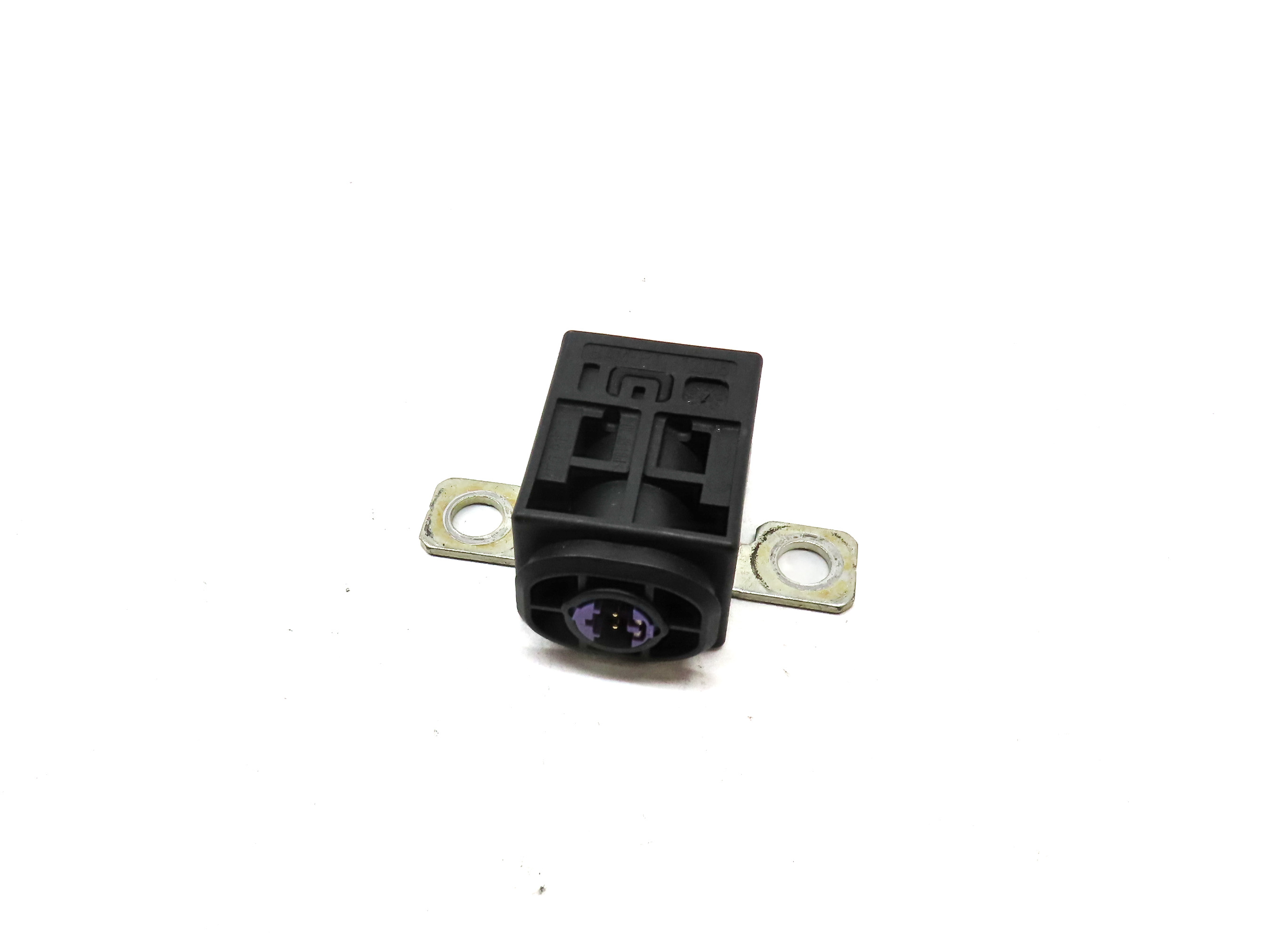 2009 PORSCHE CAYENNE (957) 4.8L ENGINE BATTERY OVERLOAD PROTECTION SWITCH MODULE — exact item pictured